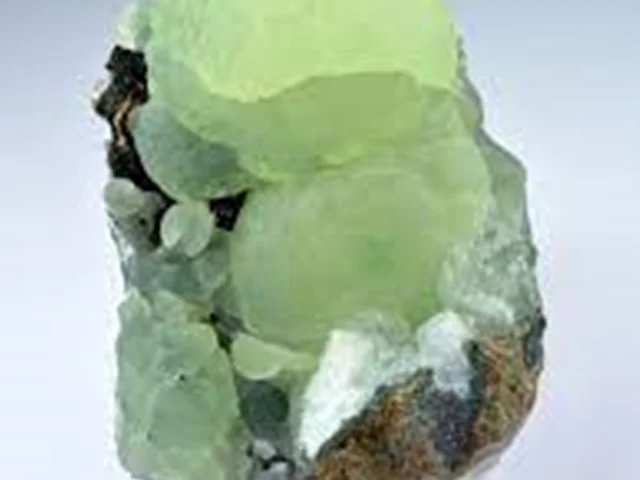 9 سنگ سبز و مواد معدنی رایج